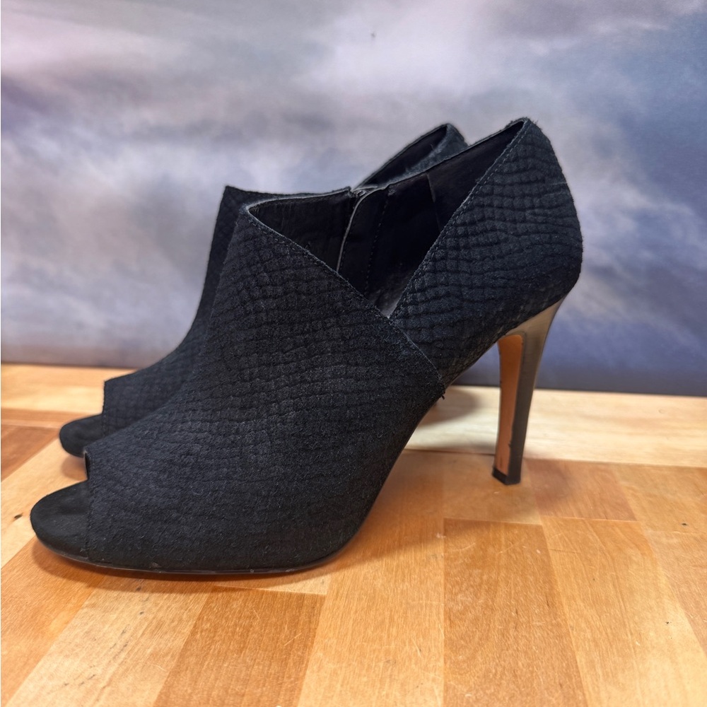 Audrey Brooke Black Peep-Toe Heels size 8 used